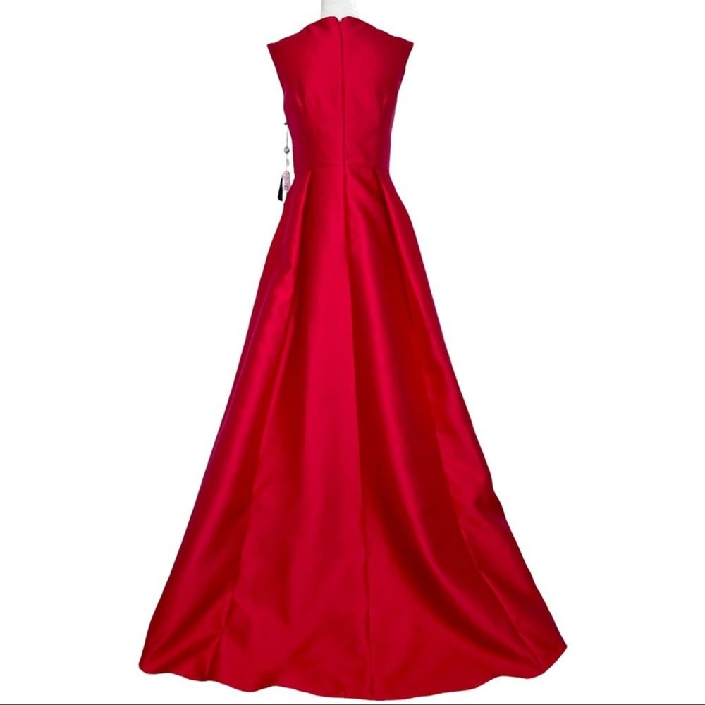 NWT ADRIANNA PAPELL 'Mikado' Sleeveless Hi-Low Maxi Dress. Size 2 - Picture 4 of 14
